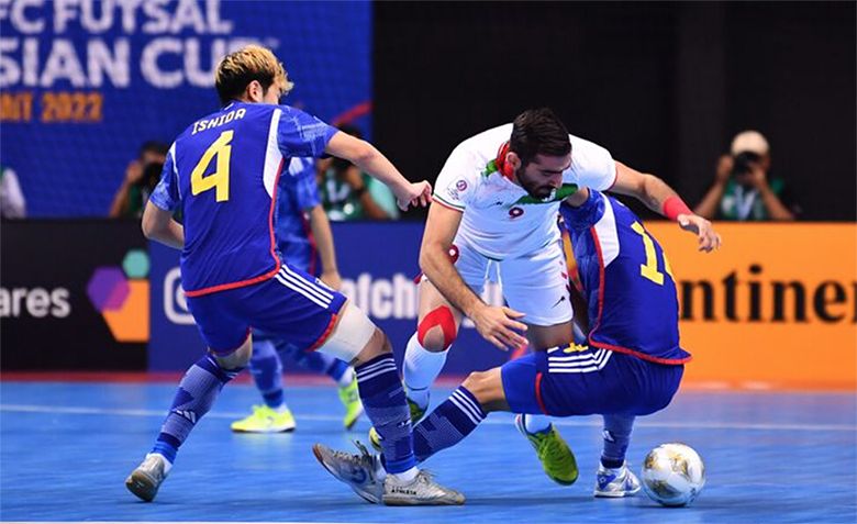 Đá 5 người trong futsal là gì? Làm cách nào để triển khai chiến thuật đá 5?