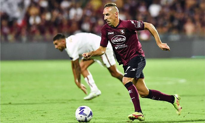 Franck Ribery - “Gã mặt sẹo” tài hoa của làng bóng đá thế giới