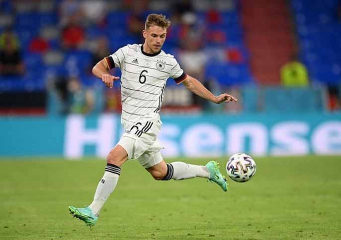 Tìm hiểu về sự nghiệp bóng đá của cầu thủ Joshua Kimmich
