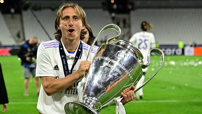 Luka Modric - Hành trình thành cầu thủ xuất sắc nhất thế giới