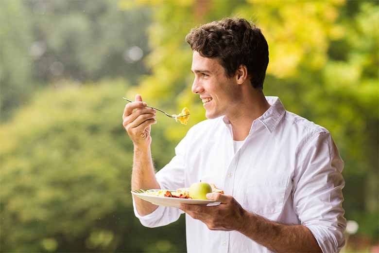Trẻ hóa bản lĩnh đàn ông: 7 bí quyết tăng cường sinh lý tự nhiên 