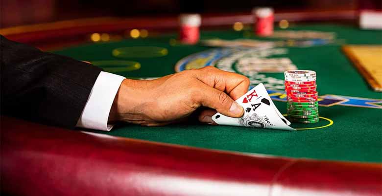 Luật Chơi Blackjack: Bí Kíp "Nhập Môn" Thế Giới 21 Điểm Hấp Dẫn