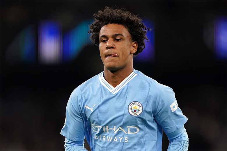 Tiểu sử Oscar Bobb – Viên ngọc sáng của Manchester City
